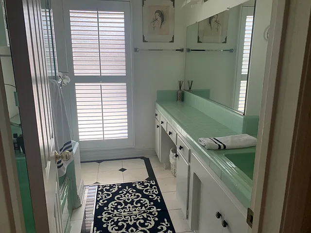 1 bed, 1.0 bath, 1152 sqft, $2,000 — Photo 2