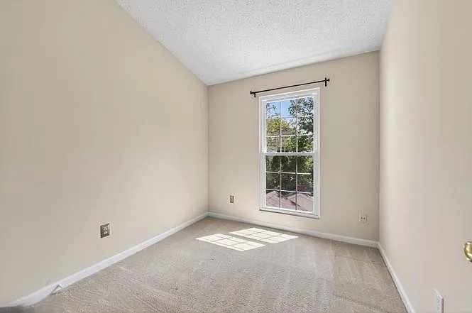13609 Kristin Pl — Photo 7