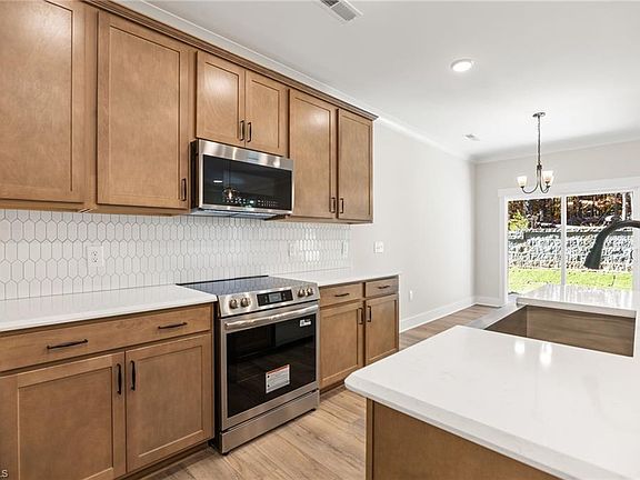 7th image of this home