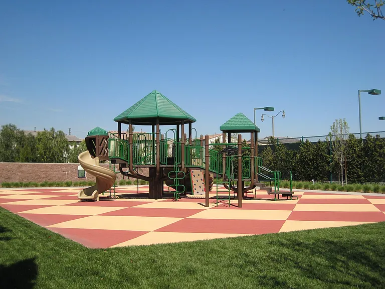 15861 Topiary Ln — Photo 20
