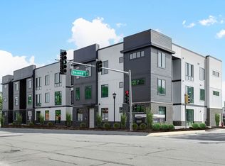 5117 Fairview Ave #104, Downers Grove, IL 60515