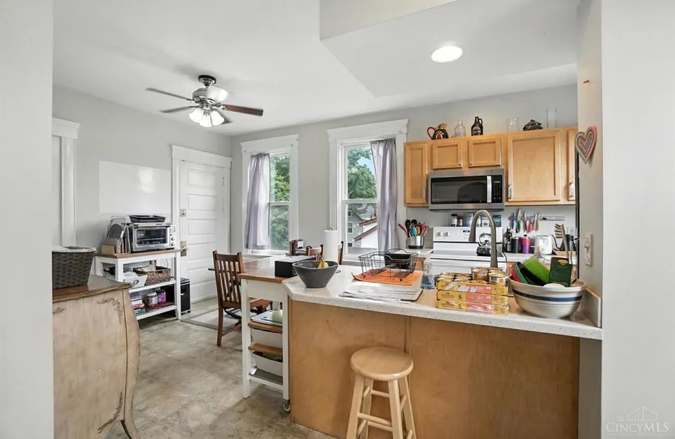 2 bed, 1200 sqft, $1,450 — Photo 4