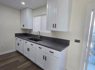 12725 Navajo Rd #2, Apple Valley, CA 92308