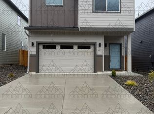 973 SE Warco Dr, Cascade Locks, OR 97014