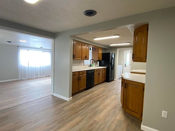 2nd image of 2630 Deerwood Dr