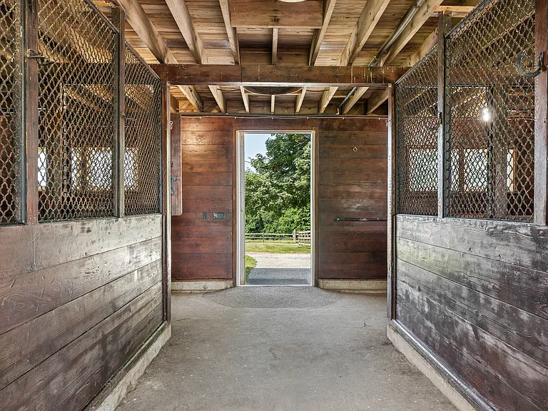 15204 Old York Rd — Photo 19