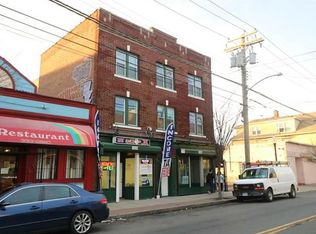 1333 E Main St APT 3, Bridgeport, CT 06608