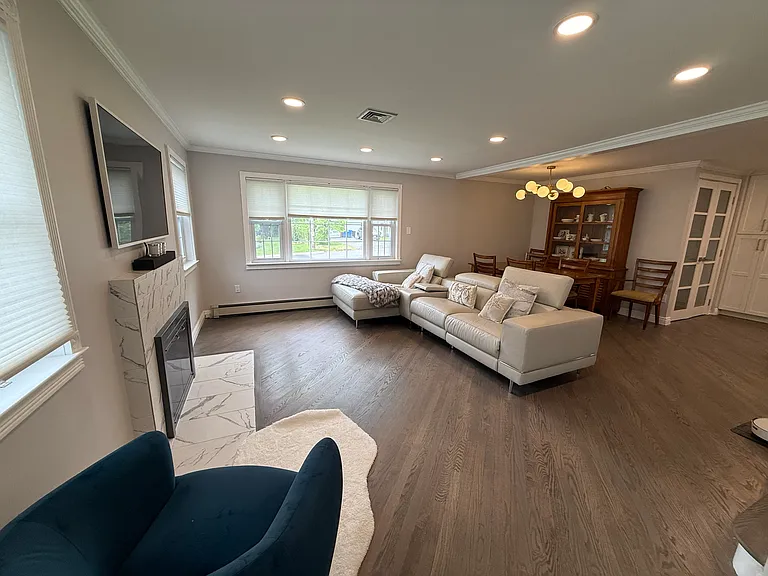 121 Newcomb Rd — Photo 5