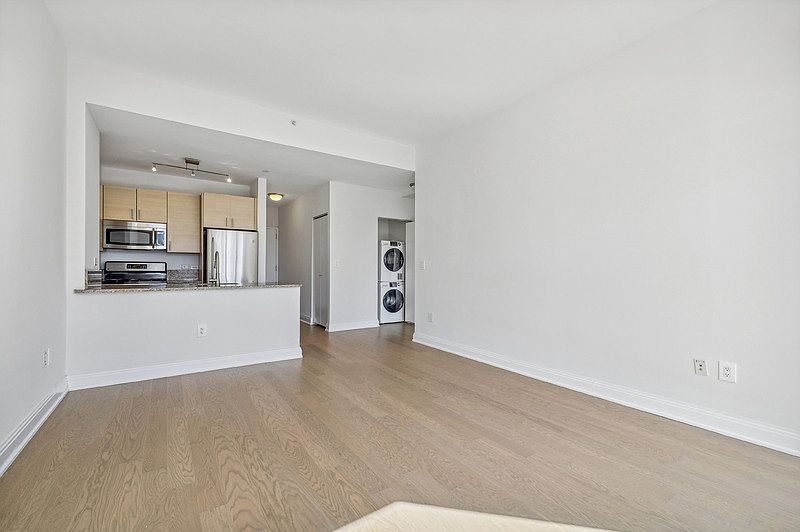 1st image of 125 W 31st St APT 43H