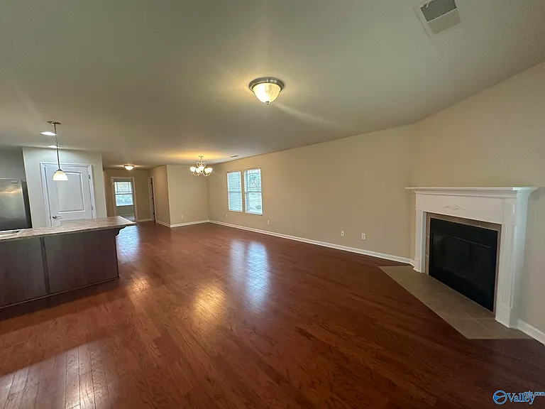 1812 Clayton Cove Dr — Photo 3