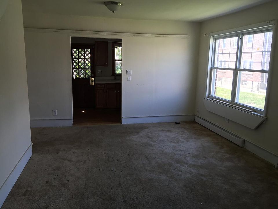 2nd image of 2634 Bonnaffon St
