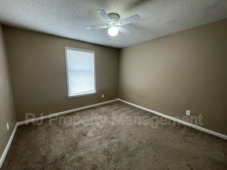 3566 Bristerwood Dr — Photo 8