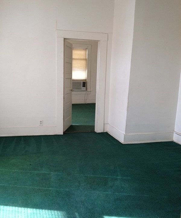 2nd image of 107 N 5th St APT A