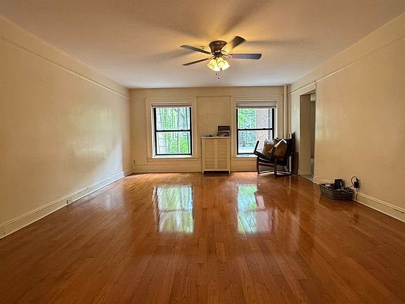 5th image of 102 2nd Pl APT 1