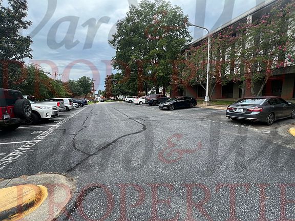 5th image of 207 W Main St #1