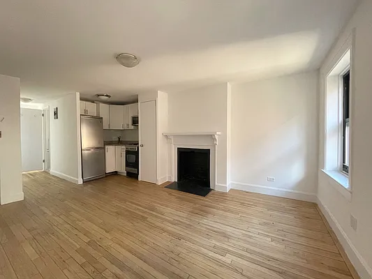 Rented by Compass | media 11