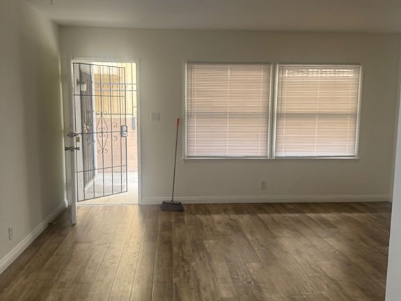 2nd image of 3539 1/2 Keystone Ave