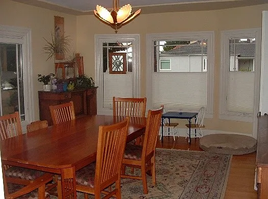 325 Berkeley Park Blvd — Photo 13