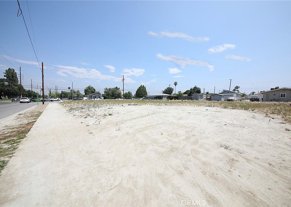 2nd image of 0 E Lugonia Ave