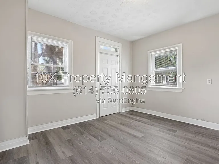 132 S Richardson Ave — Photo 10