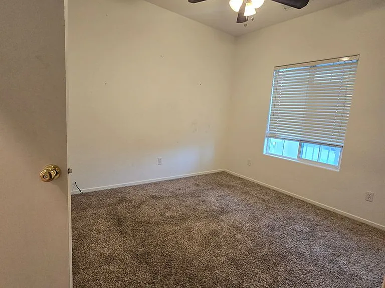 2068 W Merritt St — Photo 2