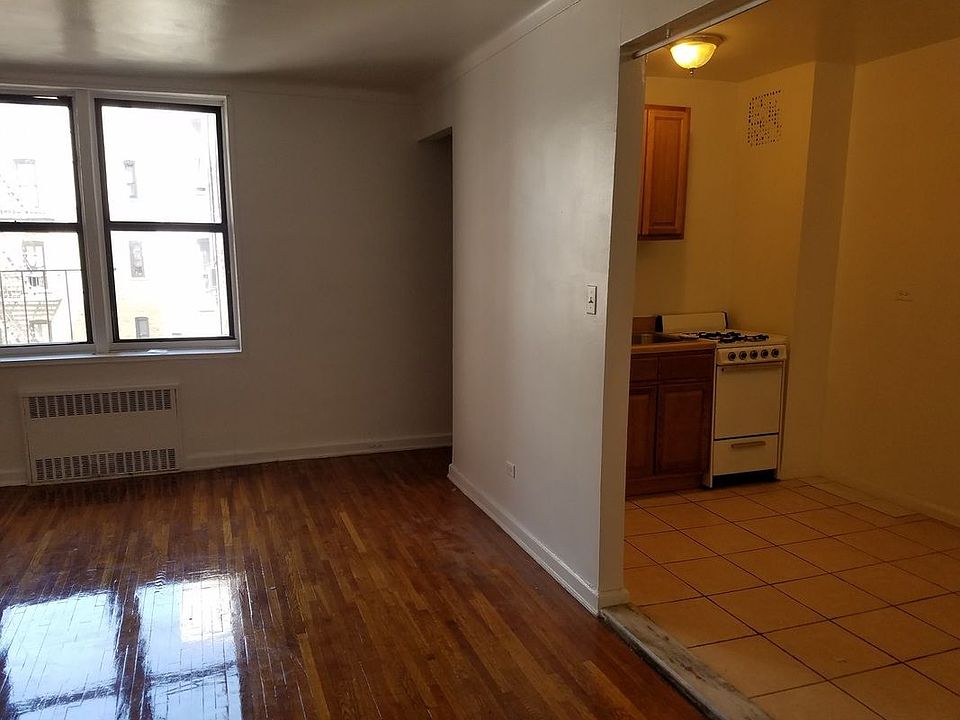 1st image of 20 Saint Pauls Ct #6F