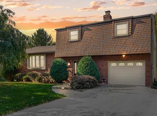 10 Edge Trl, Sugarloaf, PA 18249