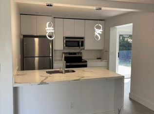 930 NE 24th St, Pompano Beach, FL 33064
