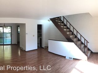 794 Locust Ridge Dr, Pittsburgh, PA 15209