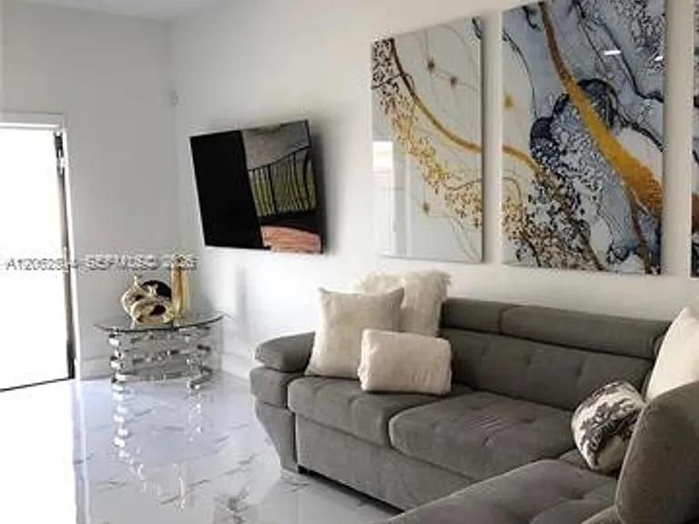 10162 SW 228th Ter #Townhouse 10162 — Photo 8