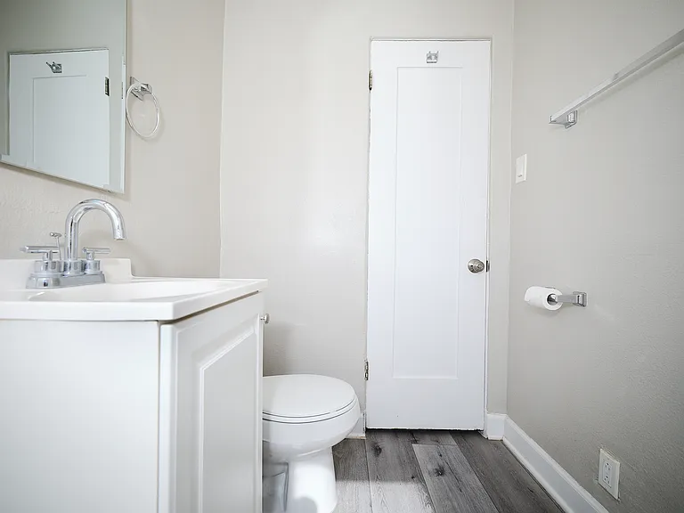 Carlton Lofts — Photo 40