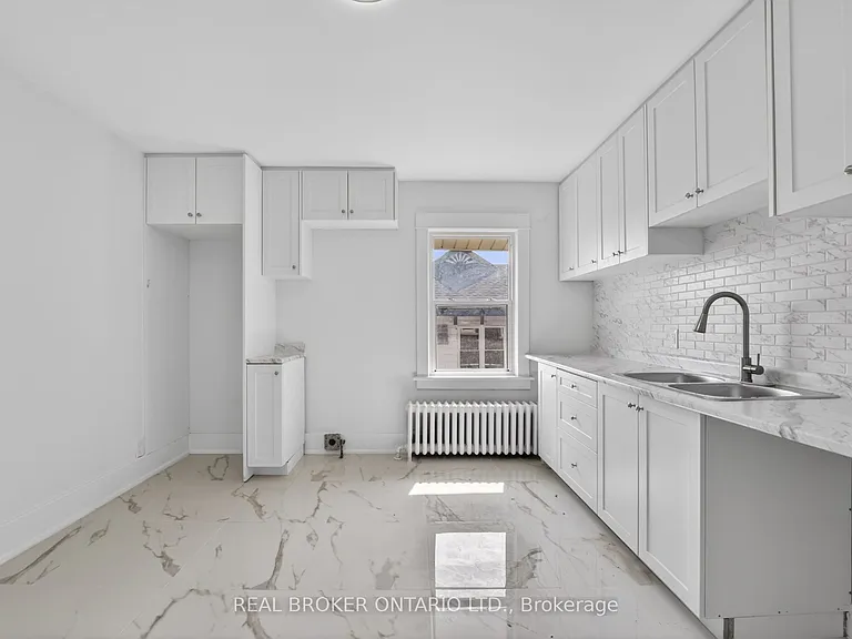 4417A Ellis St — Photo 16