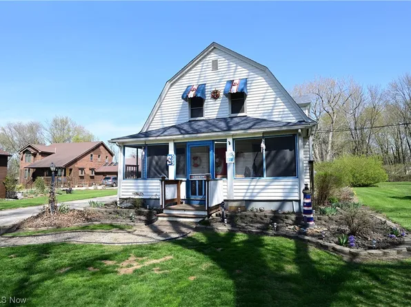 503 Harris Rd, Sheffield Lake, OH 44054