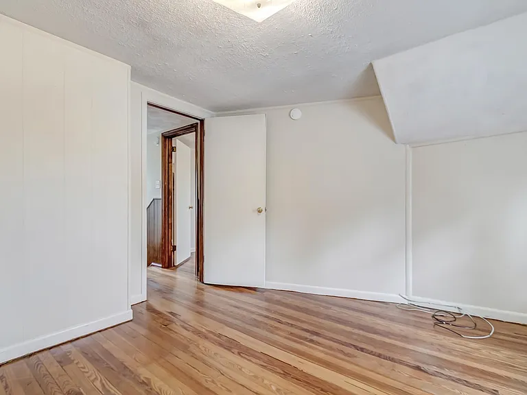 9038 Rhode Island Ave — Photo 15
