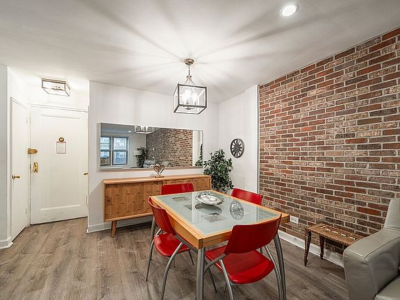 2nd image of 6725 Clyde St APT 3M