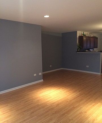 5th image of 612 Cobblestone Cir APT D