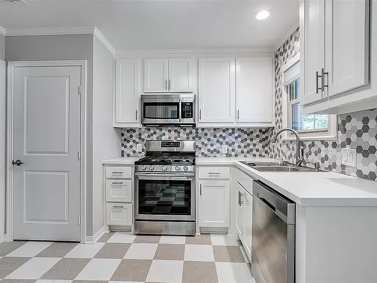 9208 San Fernando Way #9208 — Photo 6
