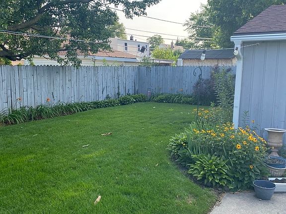 4th image of 55 Golfview Dr