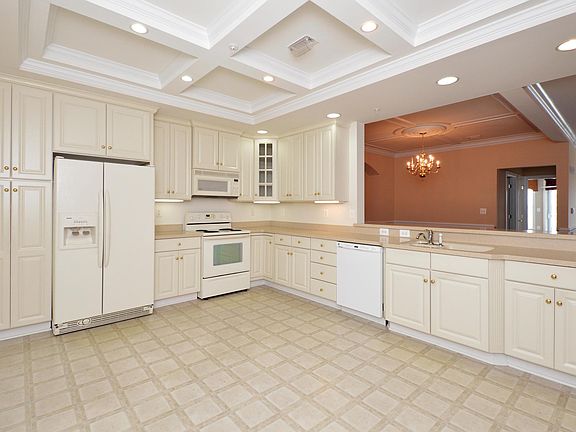 5th image of 4720 Water Park Dr #4720M