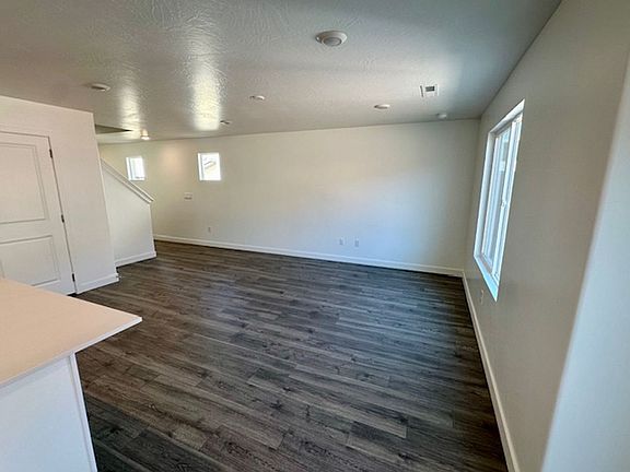 5th image of 1679 S Forbidding Way