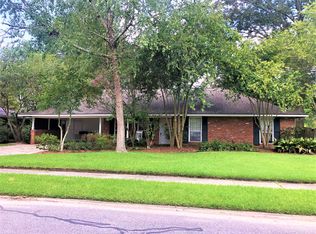 1034 Elizabeth Dr, Baton Rouge, LA 70815