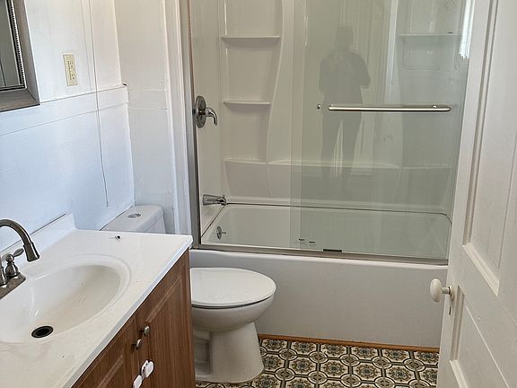 3rd image of 98 Gorski St #2