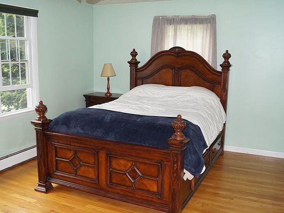 3rd image of 55 Harwood St