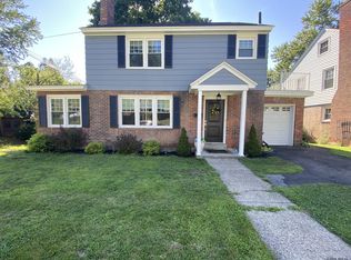 31 Pointview Dr, Troy, NY 12180