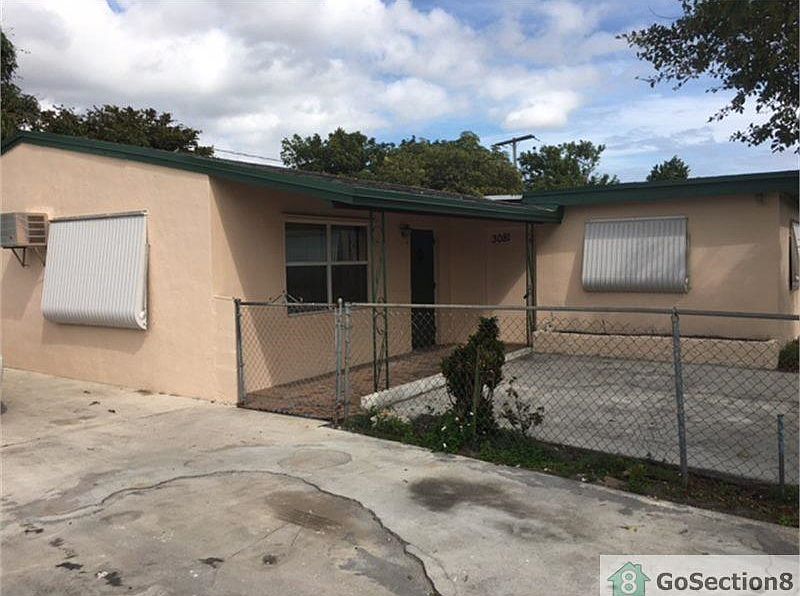 2nd image of 3081 NW 17th St