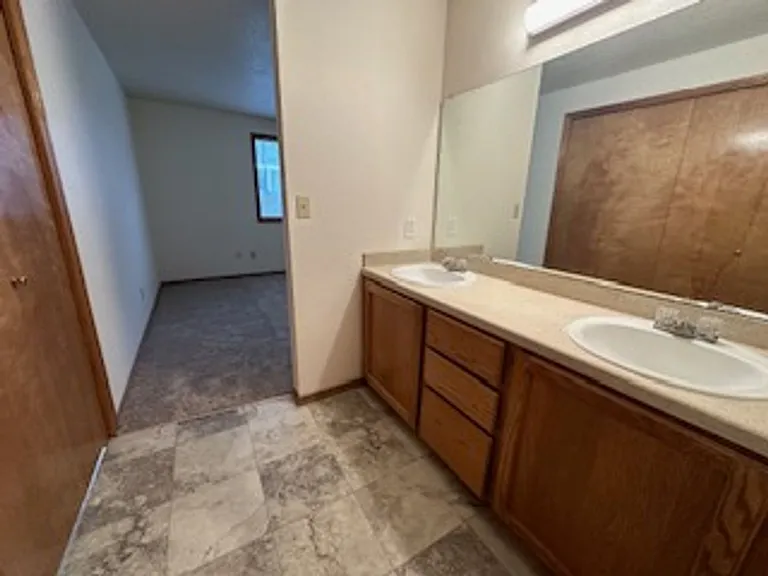 16265 NW Lyndel Ln — Photo 14