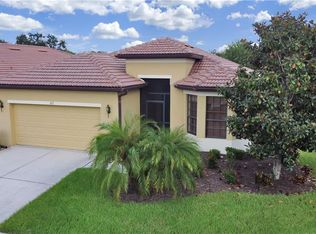 307 Cedar Falls Dr, Apollo Beach, FL 33572