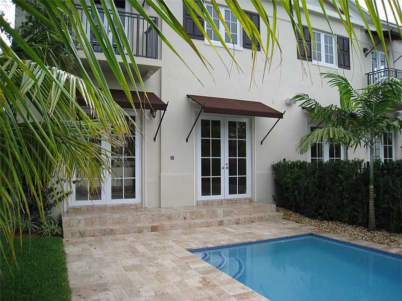 2nd image of 5116 Riviera Dr