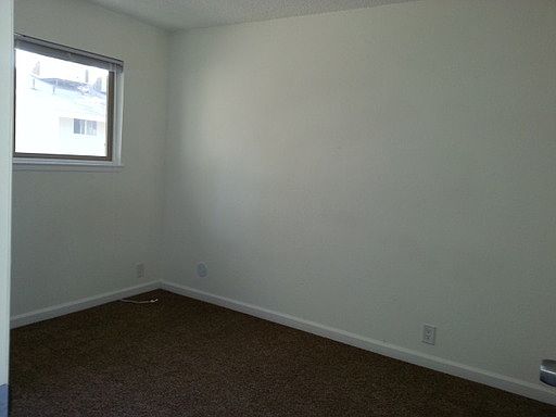 3rd image of 510 N Locust St APT B
