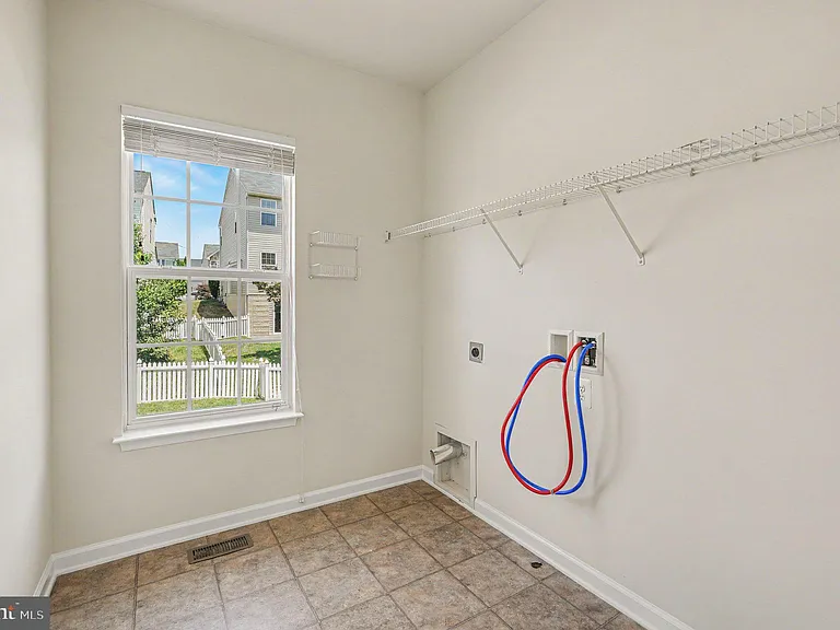 9709 Glenn Brooke Ct — Photo 32